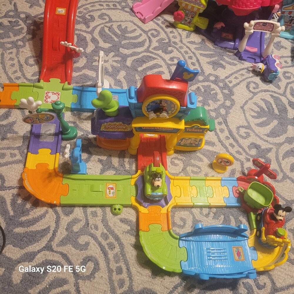 Mickey Mouse vtech Ho Go Train Station